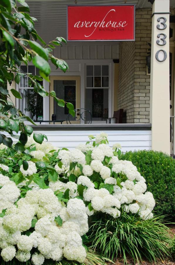 Avery House B&B Стратфорд Экстерьер фото
